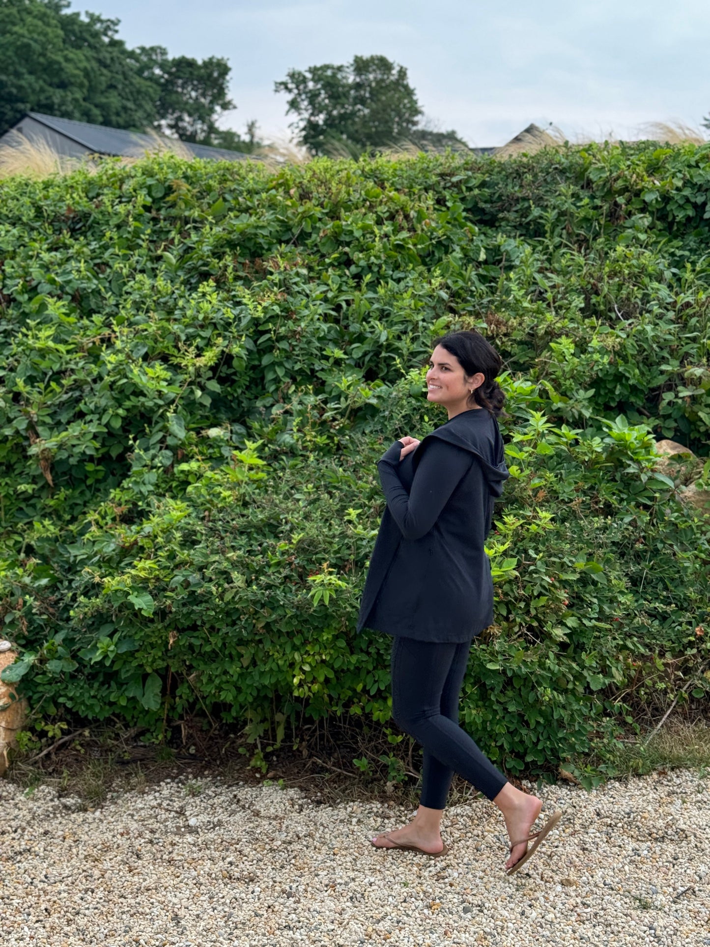 Elevate Your Activewear Game with Our Stylish Zip-Pocket Cardigan